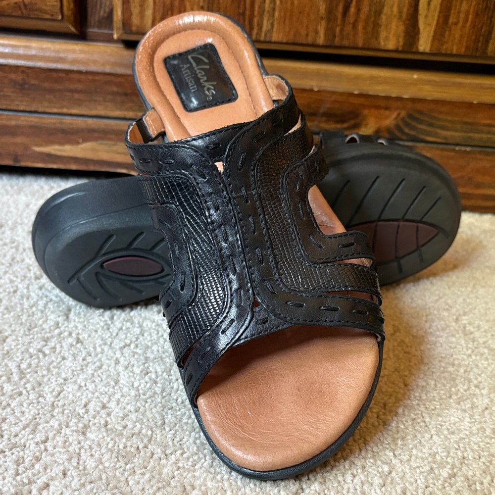 Clarks Black and Brown Slide Sandals